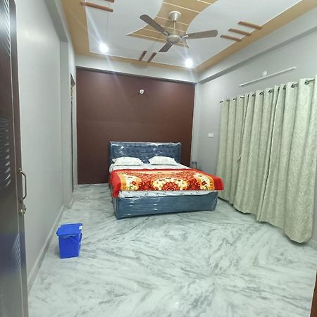 Sarvodaya Residency Hotel Ayodhya Kültér fotó